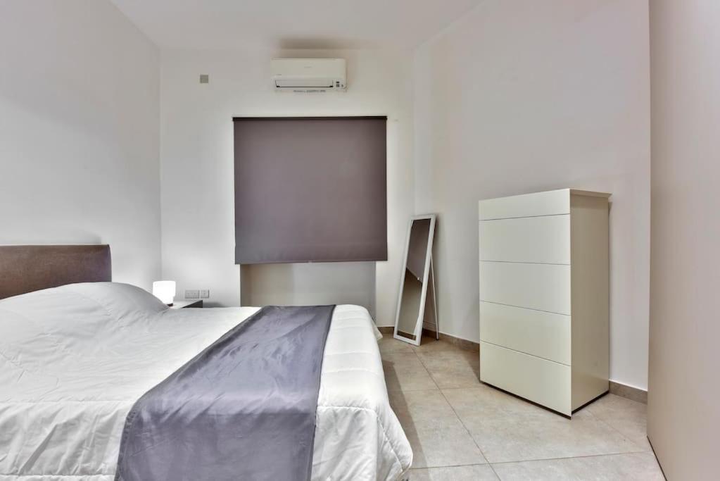 Modern 3 Bed & 2 Bth Apt Sliema Exteriér fotografie