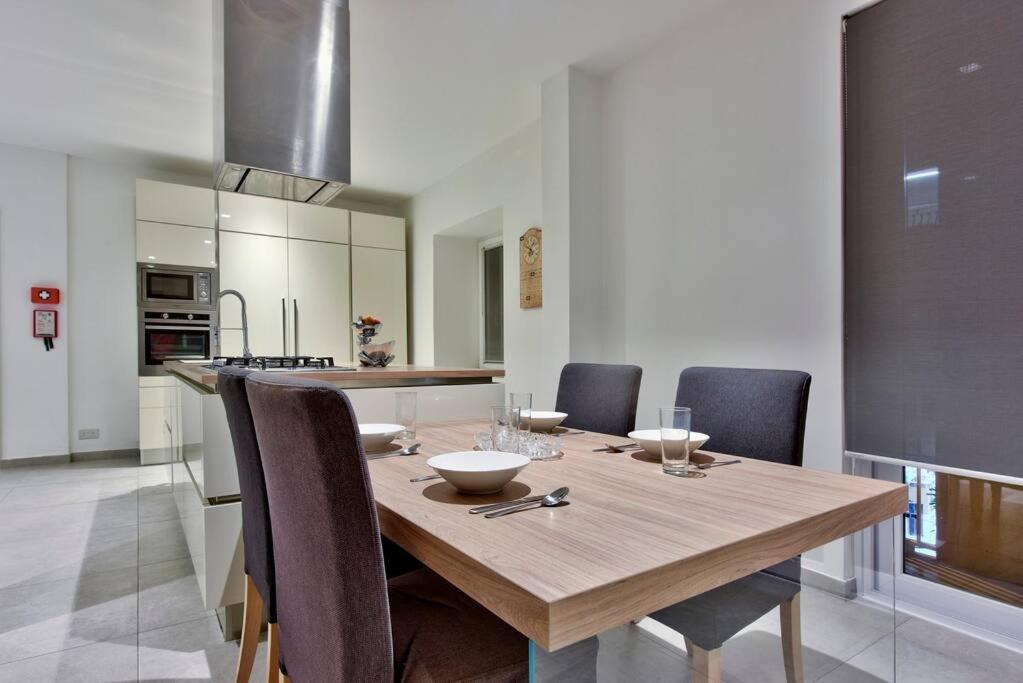 Modern 3 Bed & 2 Bth Apt Sliema Exteriér fotografie